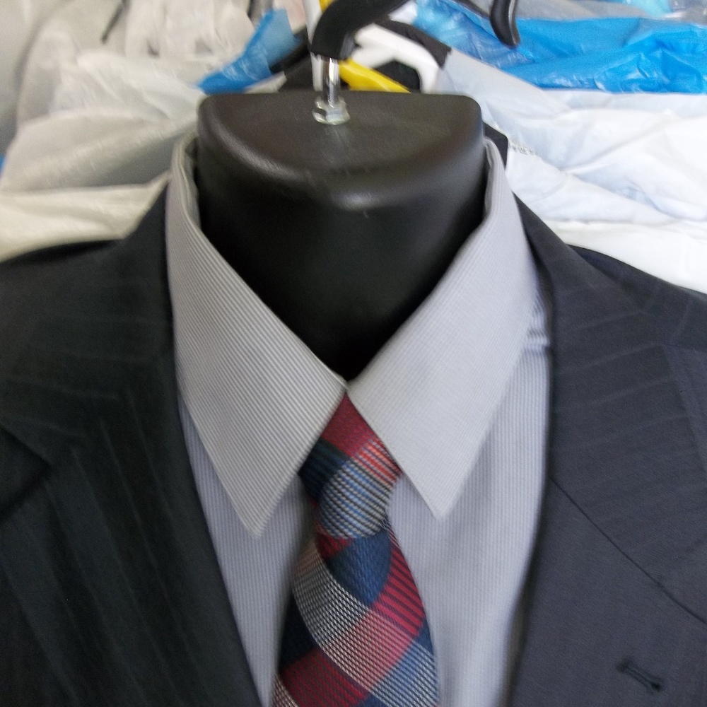 4)Jos A Bank Signature Gold Blue Pinstripe Suit